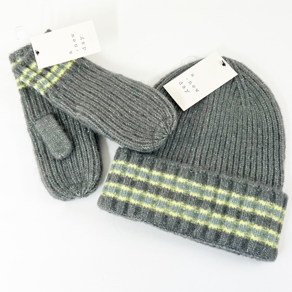 a new day Accessories - A NEW DAY gray yellow striped Beanie & Mittens Set NWT one size GIFT Winter